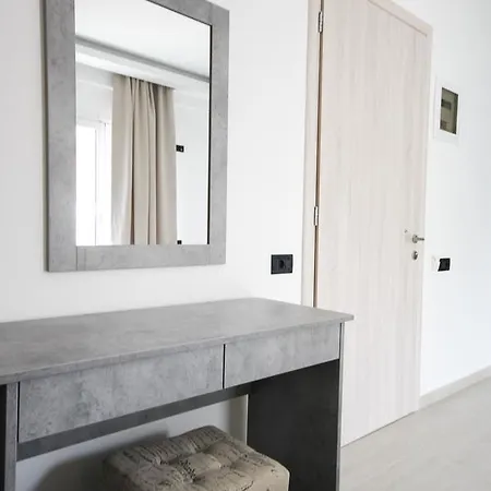 Apartament Xenia *